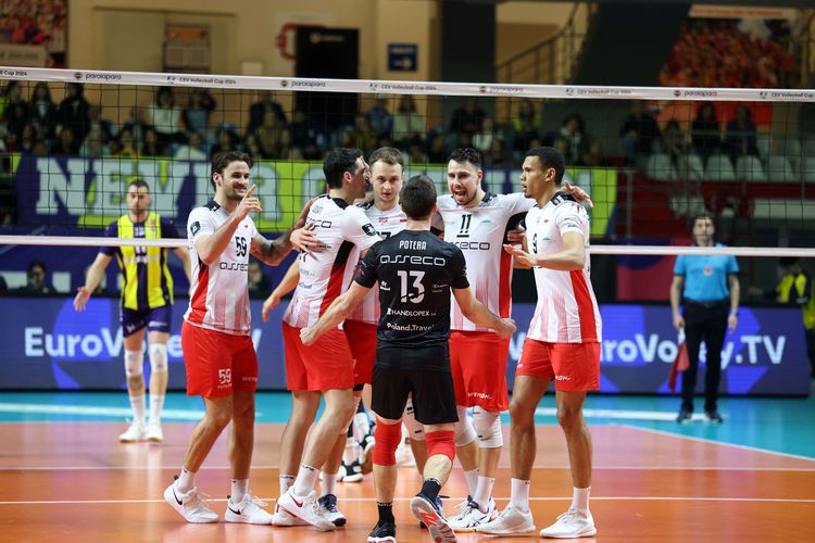 Europejskie puchary: Asseco Resovia Rzeszów z awansem do finału CEV CUP. Łodzianki odpadły z Ligi Mistrzyń w ćwierćfinale